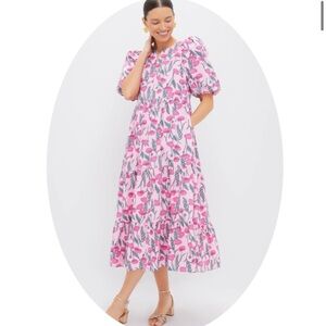 Tuckernuck dress in pink floral size M NWT